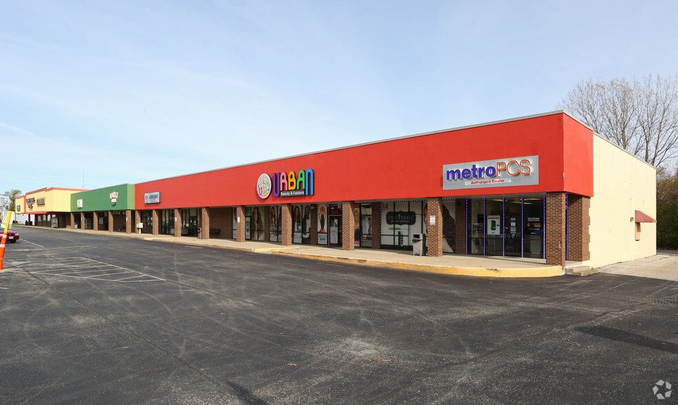 Primary Photo Of 1502-1508 N Cunningham Ave, Urbana Storefront For Lease