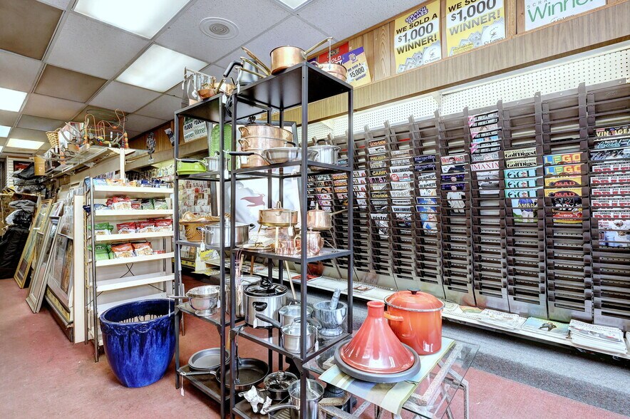 More Photos Of 873 Boston Post Rd, Darien Storefront For Lease