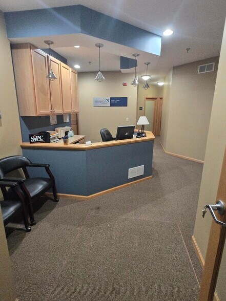 More Photos Of 3169 Fernbrook Ln N, Plymouth Office For Sale