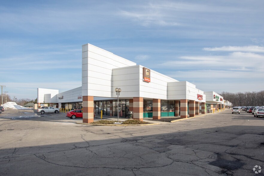 More Photos Of 3502-3560 Pine Grove Ave, Port Huron Unknown For Lease