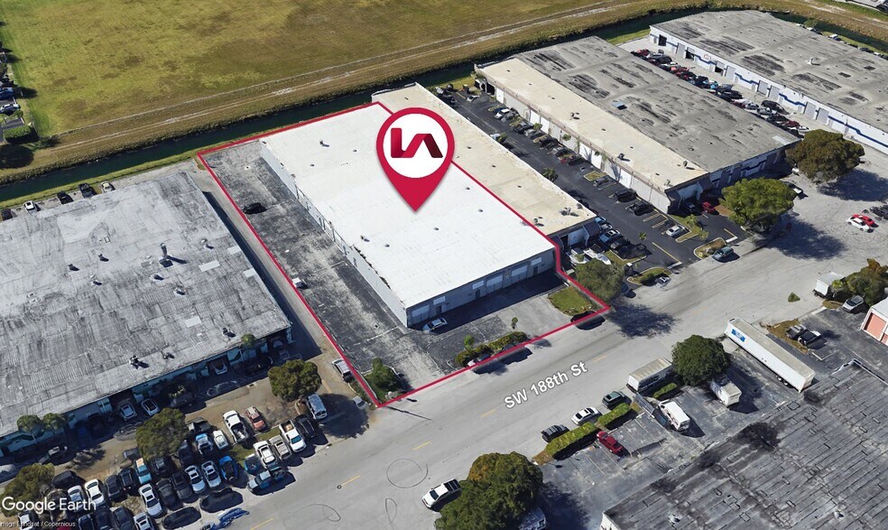 More Photos Of 10810-10814 SW 188th St, Miami Warehouse For Lease