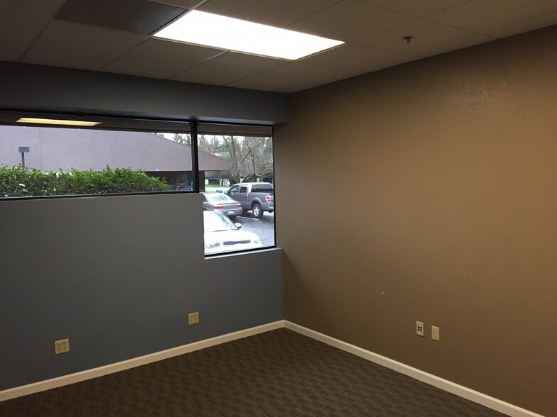 More Photos Of 1400 N Dutton Ave, Santa Rosa Medical For Sale