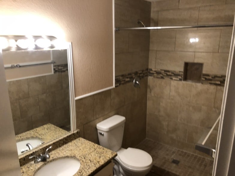 More Photos Of 2522 Holly Hill Dr, San Antonio Medical For Lease