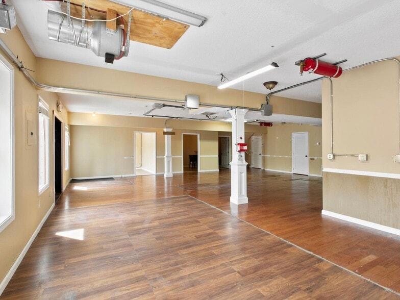 More Photos Of 2690 Hendersonville Rd, Fletcher Medical For Lease