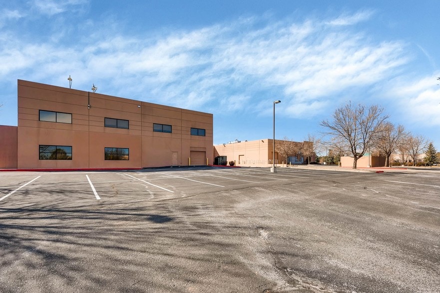 More Photos Of 7420 E Dry Creek Pky, Longmont Office For Lease