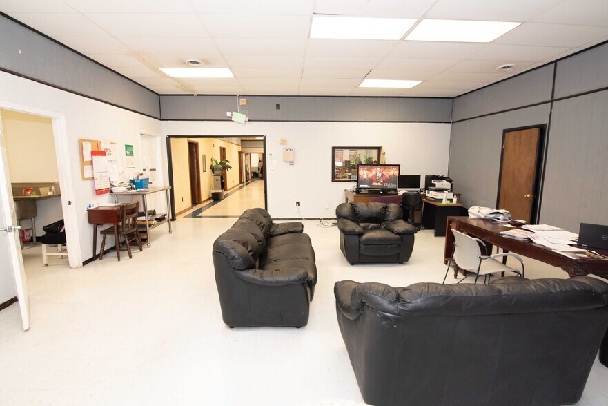 More Photos Of 416 Eastern Blvd, Essex Lodge Meeting Hall For Sale