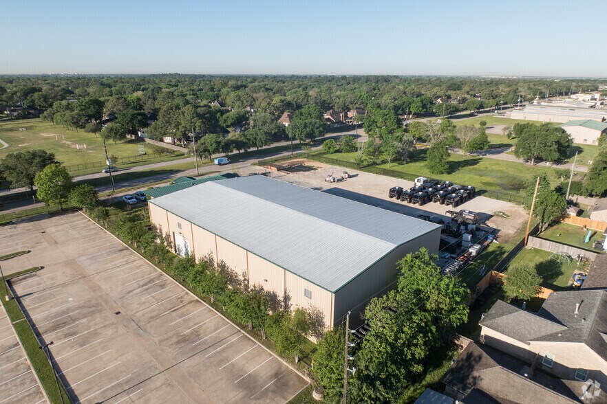 More Photos Of 18050 Kieth Harrow Blvd, Houston Warehouse For Lease