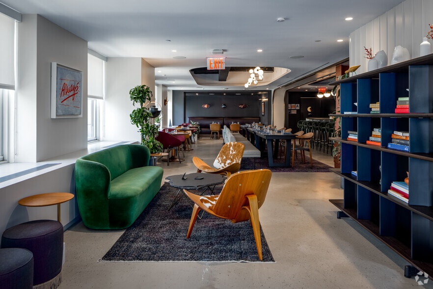 More Photos Of 75 Rockefeller Plaza, New York Office For Lease