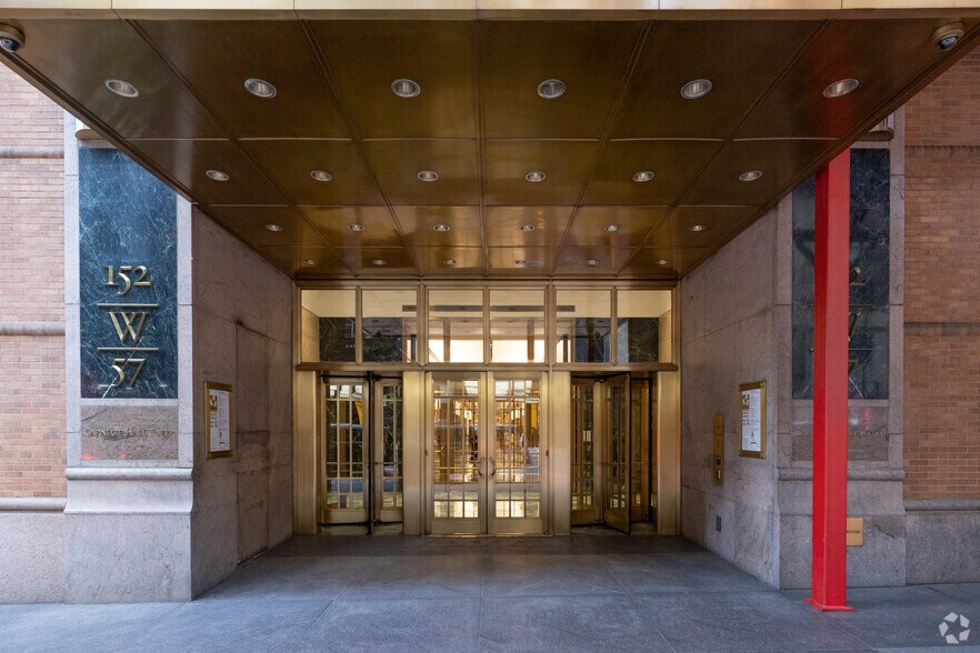 More Photos Of 152 W 57th St, New York Office For Lease