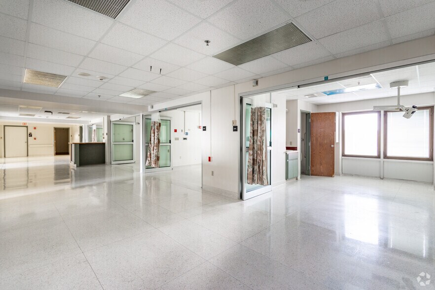 More Photos Of 600 N Main St, Mount Vernon Congregate Senior Housing For Sale