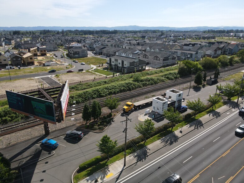 More Photos Of 21150 SW Tualatin Valley Hwy, Beaverton General Retail For Sale