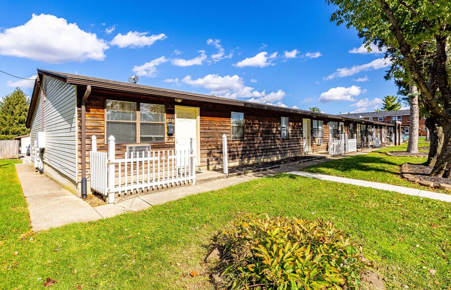 More Photos Of 207 W Funderburg Rd, Fairborn Apartments For Sale