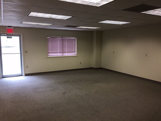More Photos Of 1754-1762 Thomasville Rd, Tallahassee Office For Sale