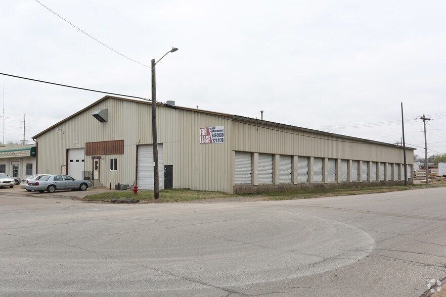 More Photos Of 127-135 NW Van Buren St, Topeka Warehouse For Sale