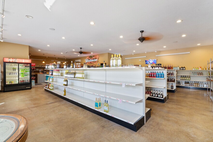 More Photos Of 54 Thomson Rd, Esko General Retail For Sale