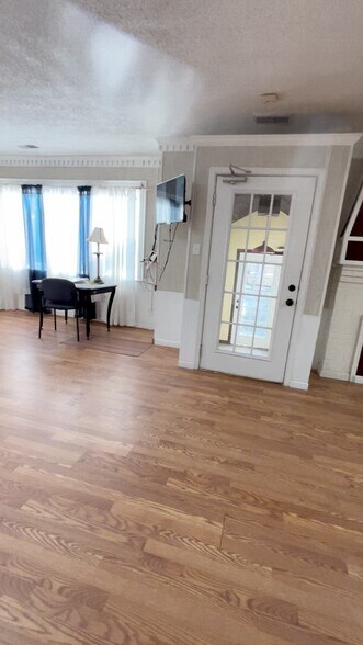 Primary Photo Of 2125 W Lynchburg Salem Tpke, Bedford Storefront Retail Office For Lease