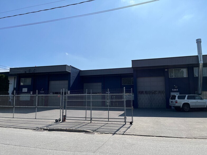 More Photos Of 1465-1469 Barrow St, North Vancouver Industrial For Lease