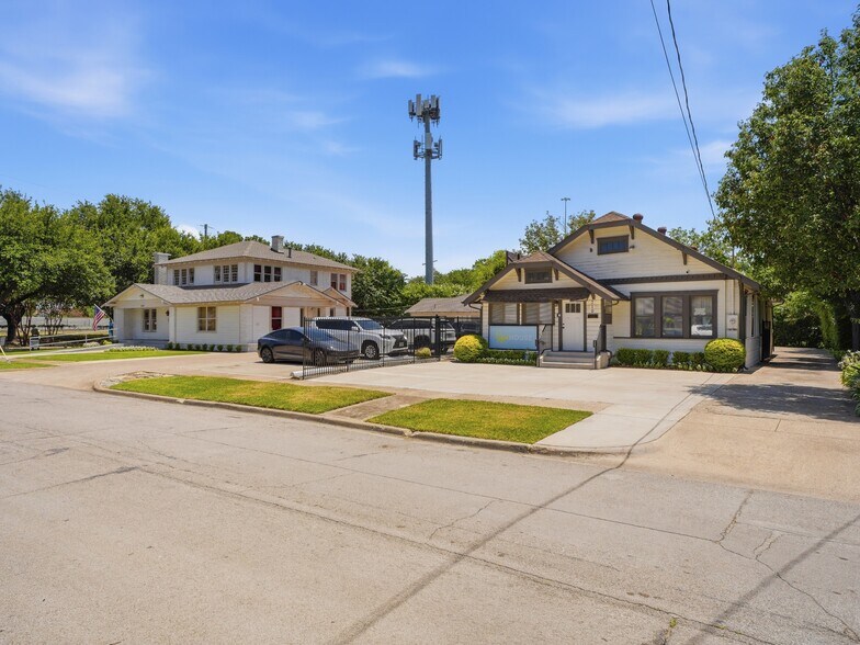 Primary Photo Of 210 W Pembroke Ave, Dallas Storefront Retail Office For Lease