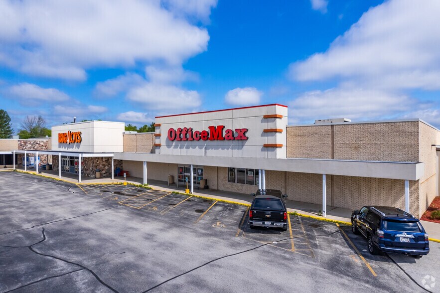 More Photos Of 3424-3506 Kohler Memorial Dr, Sheboygan General Retail For Lease