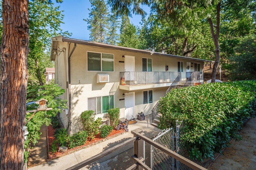 Primary Photo Of 3237 Francis Ave, Placerville Apartments For Sale