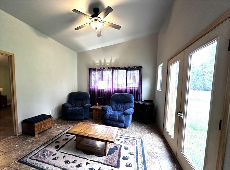 More Photos Of 220 Main St, Lincoln Restaurant For Sale