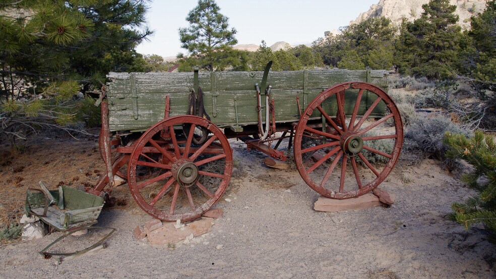 More Photos Of 897 E Cocks Comb Dr, Teasdale Land For Sale