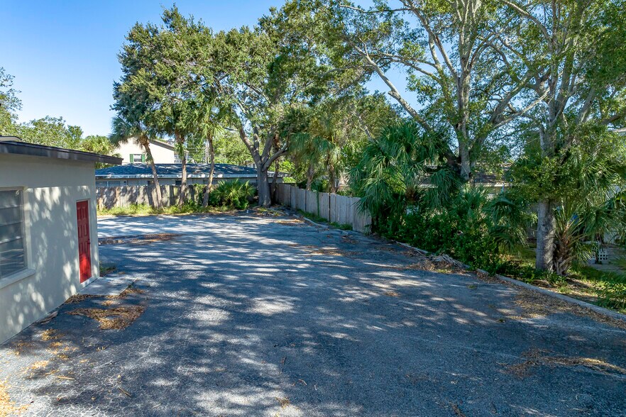 More Photos Of 219 Betty Ln, Clearwater Office Residential For Sale