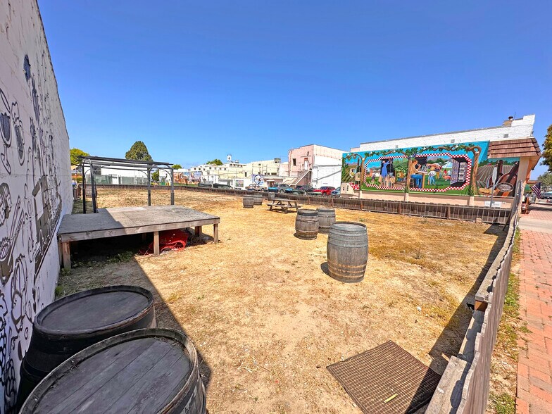 More Photos Of 113 S H St, Lompoc Land For Sale