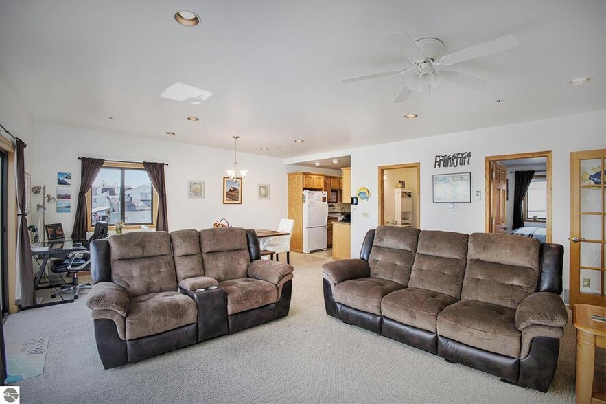 More Photos Of 310 Main St, Frankfort Storefront For Sale