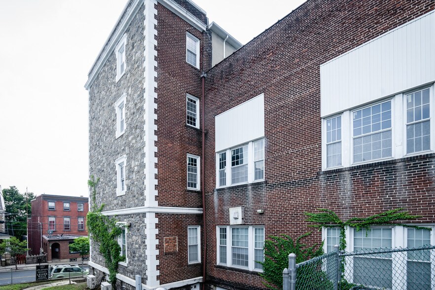 More Photos Of 75 S Main St, Phillipsburg Office For Lease