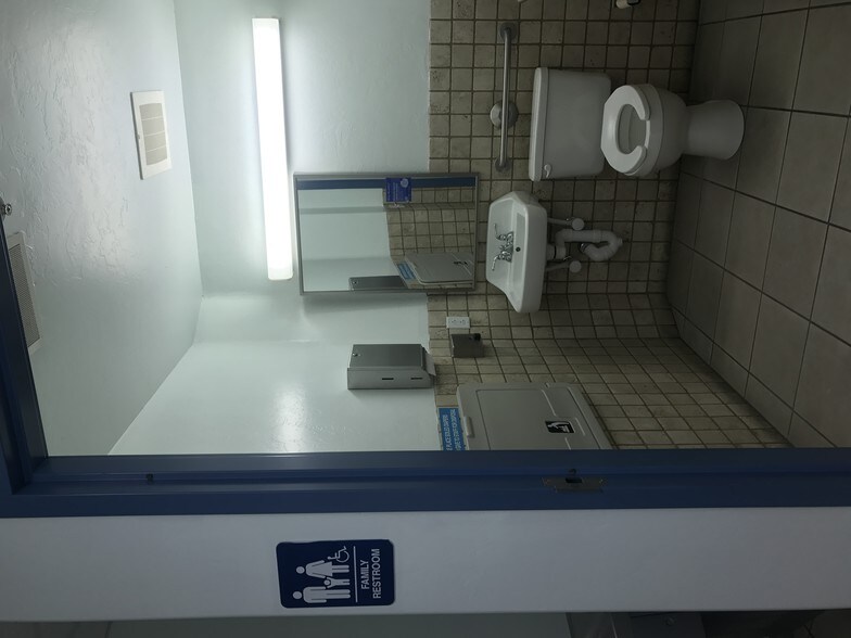 More Photos Of 1310 W St Marys Rd, Tucson Medical For Lease