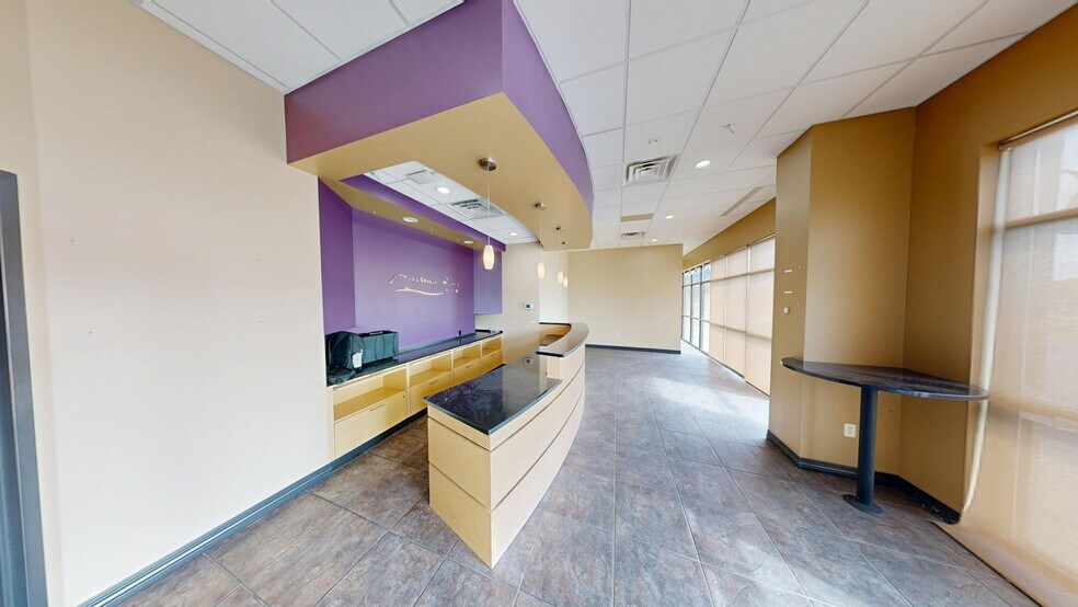 More Photos Of 1125 E Dupont Rd, Fort Wayne Unknown For Lease