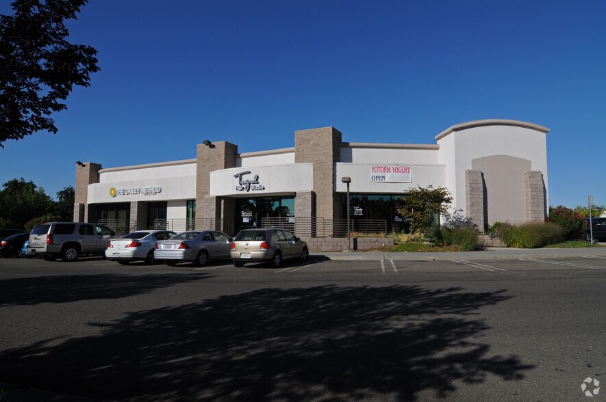 More Photos Of 1611 Lead Hill Blvd, Roseville General Retail For Lease