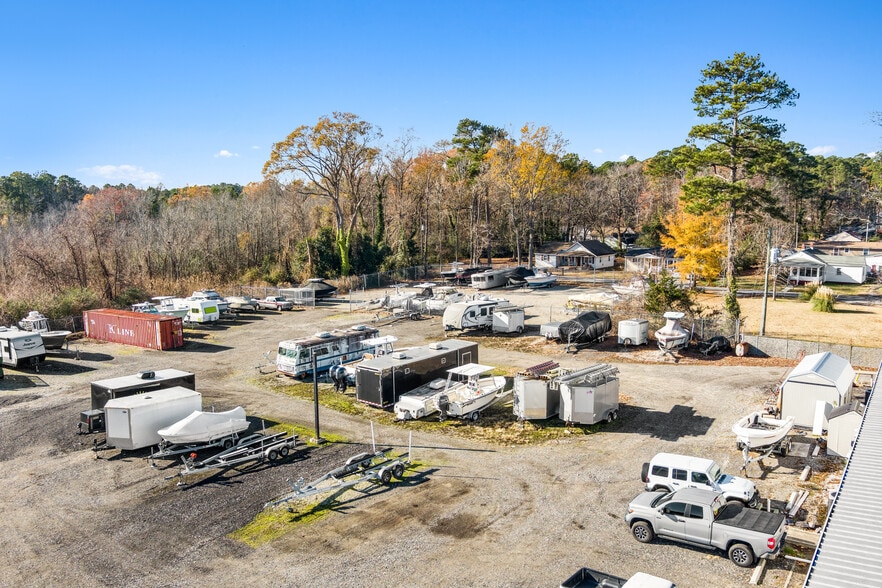 More Photos Of 1309 Virginia Beach Blvd, Virginia Beach Service For Sale