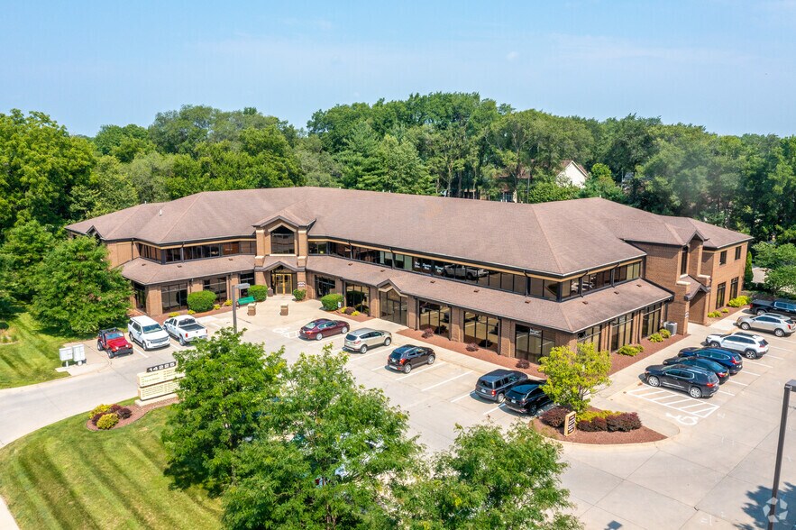 More Photos Of 14225 University Ave, Waukee Office For Lease