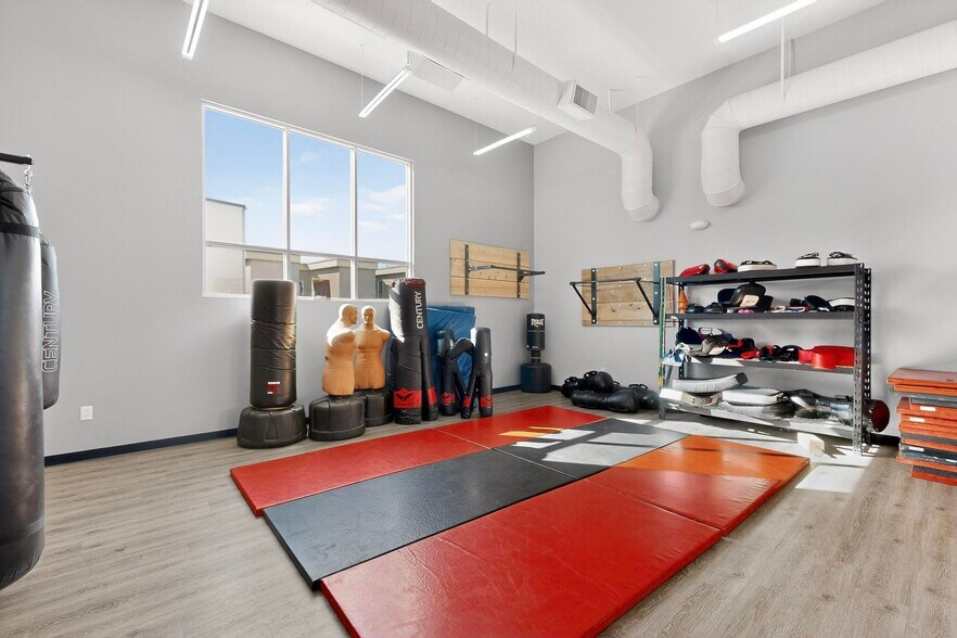 More Photos Of 9368 Valley View Dr NW, Albuquerque Apartments For Sale