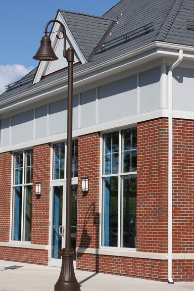 More Photos Of 132 Chief Justice Cushing Hwy, Cohasset Coworking Space