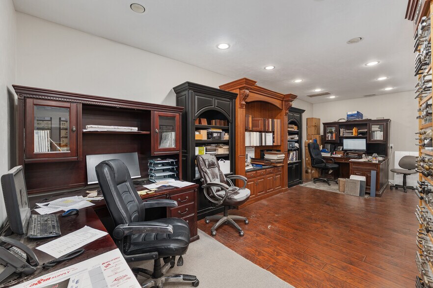 More Photos Of 26509 NW Us-27, High Springs Warehouse For Sale