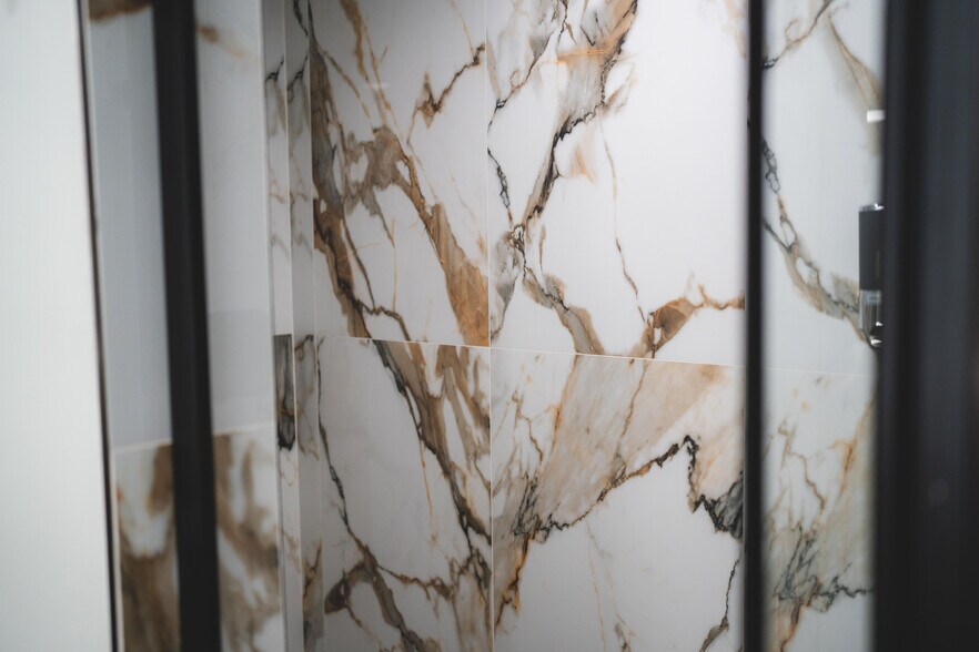 More Photos Of 1107 N Broadway, Santa Maria Hotel For Sale