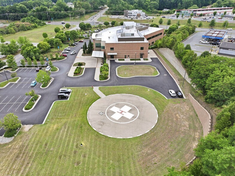 More Photos Of 414 Park Ave, Danville Medical For Lease
