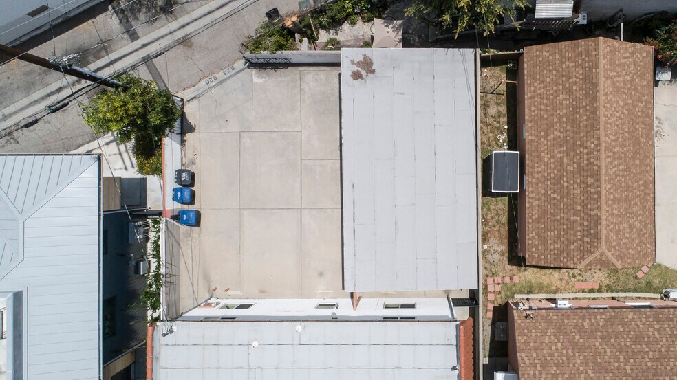 More Photos Of 924 W Clark Ave, Burbank Multifamily For Sale