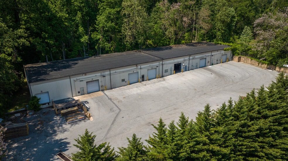 More Photos Of 5081 W Chester Pike, Newtown Square Warehouse For Sale