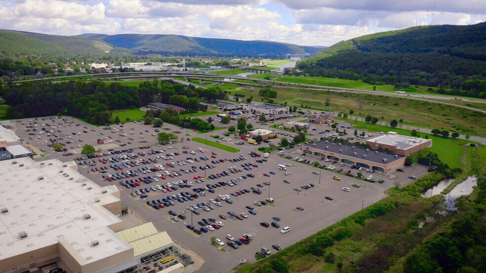 More Photos Of 3160 Silverback Ln, Painted Post Unknown For Lease