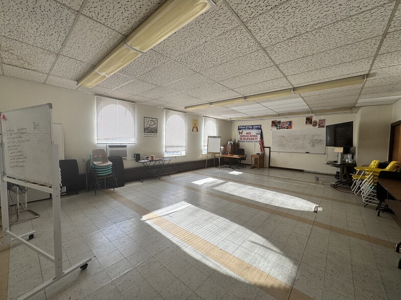 More Photos Of 37 E Blackwell St, Dover Religious Facility For Sale