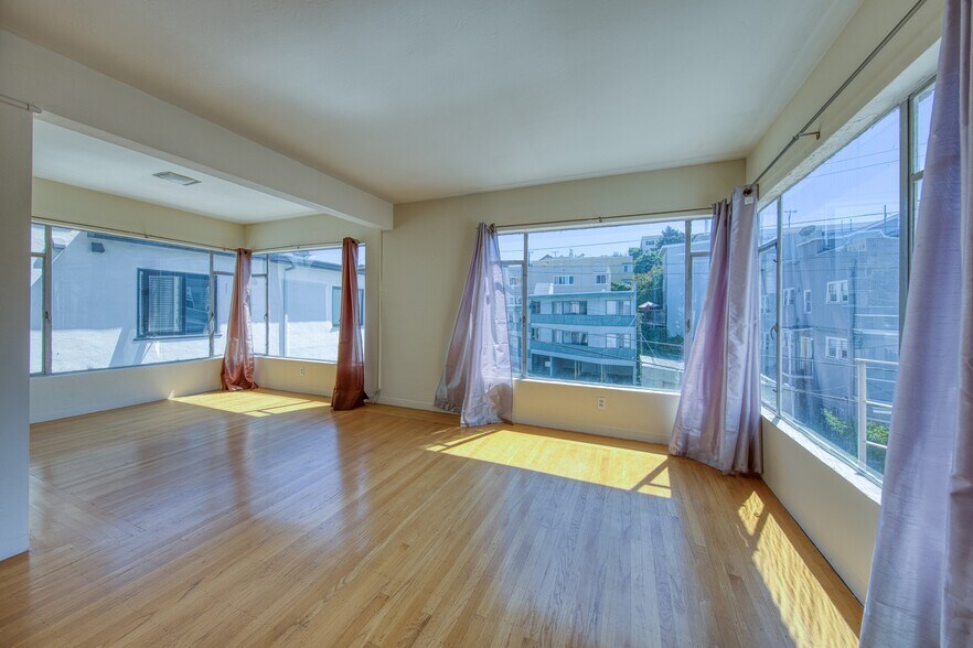 More Photos Of 410 Merritt Ave, Oakland Apartments For Sale