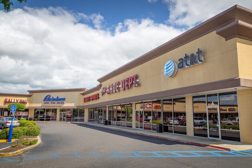 More Photos Of 925 Keyser Ave, Natchitoches Unknown For Lease