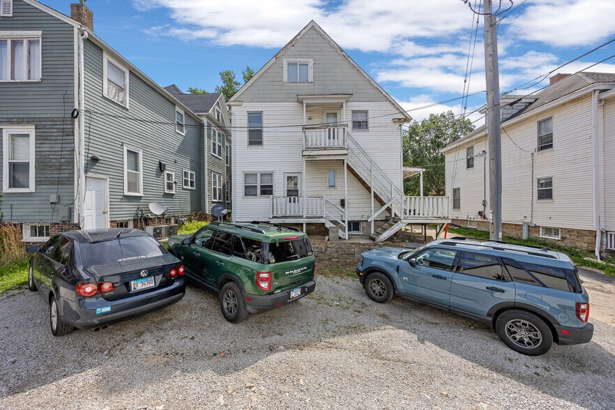 More Photos Of 217 S Johnson St, Iowa City Apartments For Sale