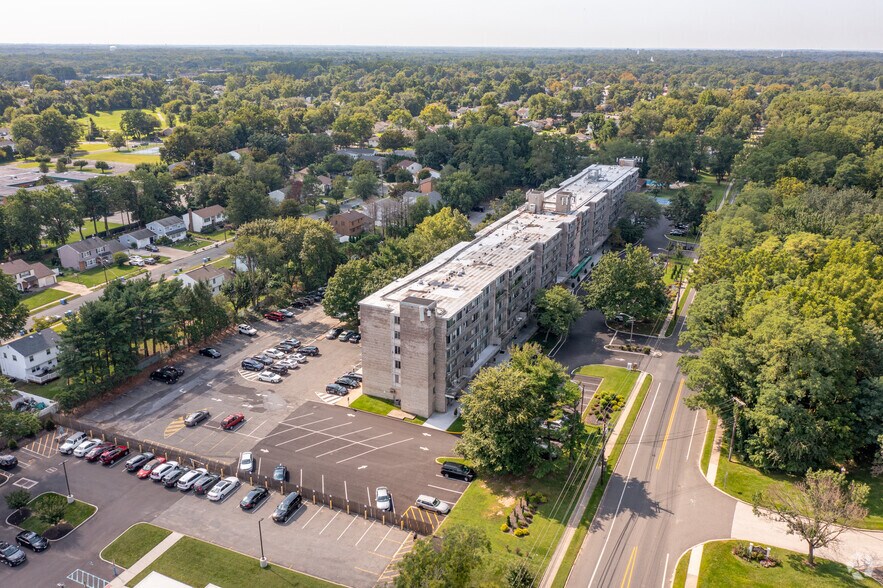 More Photos Of 401 Cooper Landing Rd, Cherry Hill Apartments For Lease