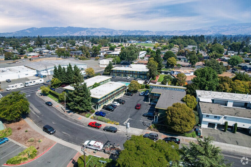More Photos Of 7400 Bridgit Dr, Rohnert Park Apartments For Sale