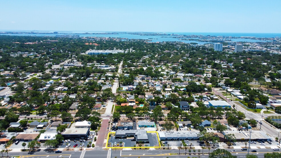 More Photos Of 6500-6514 Central Ave, Saint Petersburg Office For Sale